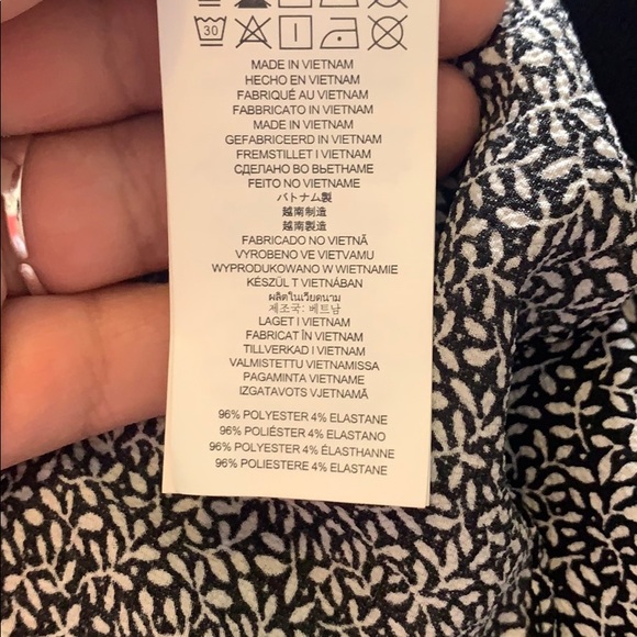 Michael Kors Long Sleeve - Picture 7 of 14